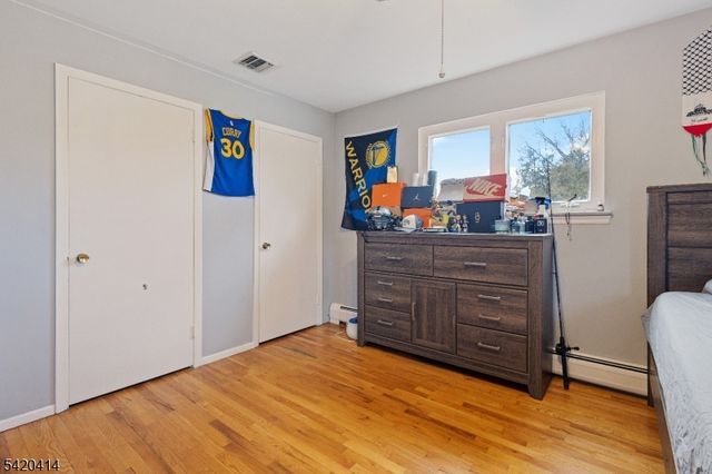 8 Curtis Dr, Lincoln Park Boro, NJ 07035