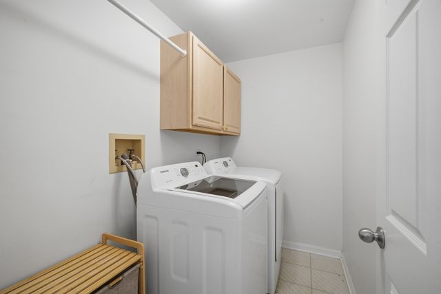 3028 Lexington Lane, Glenview, IL 60026