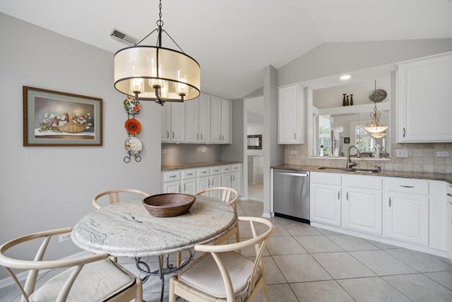 3028 Lexington Lane, Glenview, IL 60026