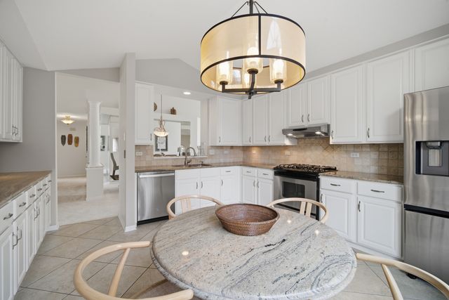 3028 Lexington Lane, Glenview, IL 60026