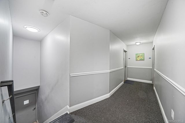 460 Old Town Road APT 5-M, Port Jefferson Station, NY 11776