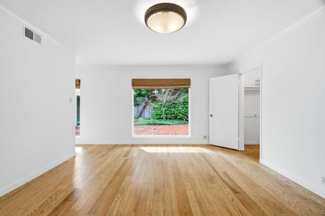 755 Northampton Drive, Palo Alto, CA 94303