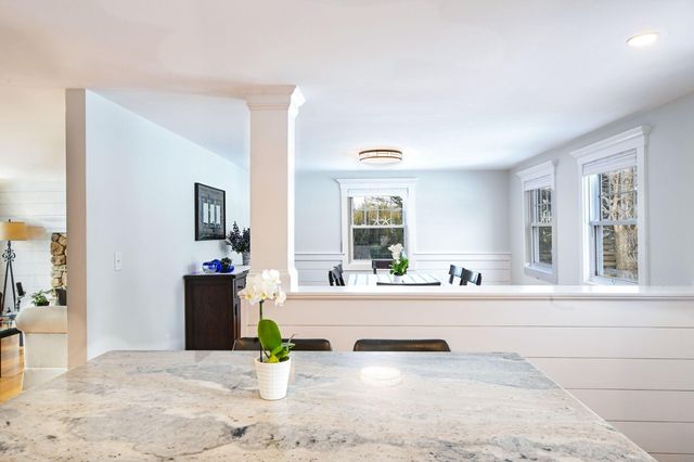 6 Burg Avenue, Sandwich, MA 02563