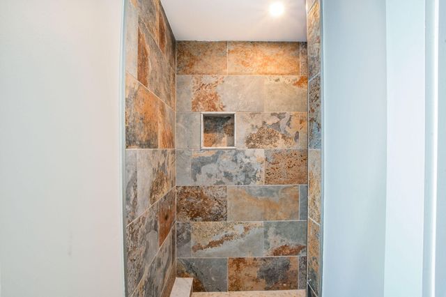 6 Burg Avenue, Sandwich, MA 02563