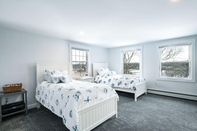 6 Burg Avenue, Sandwich, MA 02563