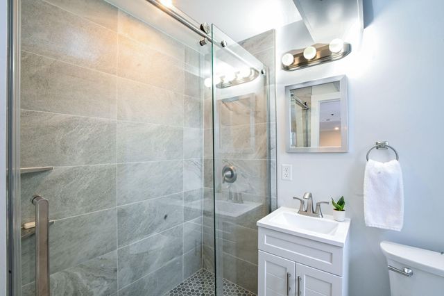 6 Burg Avenue, Sandwich, MA 02563