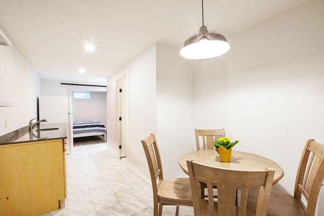 6 Burg Avenue, Sandwich, MA 02563