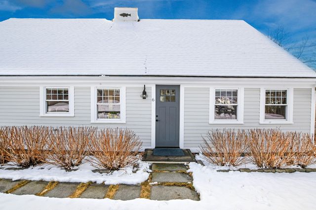 6 Burg Avenue, Sandwich, MA 02563