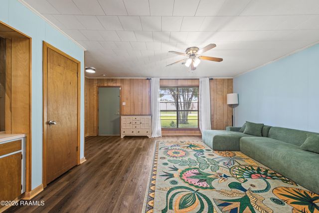 112 First Street, Youngsville, LA 70592