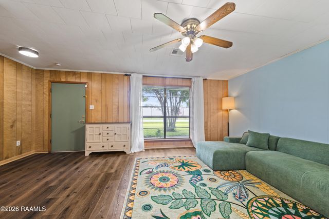112 First Street, Youngsville, LA 70592