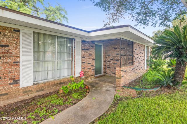 112 First Street, Youngsville, LA 70592