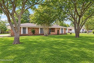 112 First Street, Youngsville, LA 70592