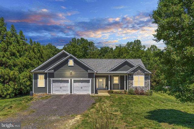 5802 WILLOW TREE CT, Mineral, VA 23117