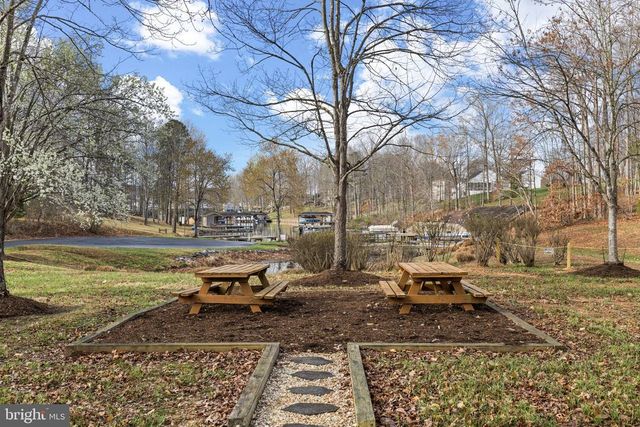5802 WILLOW TREE CT, Mineral, VA 23117