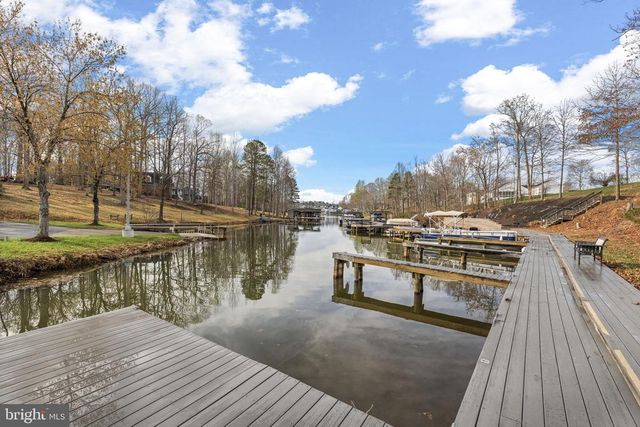5802 WILLOW TREE CT, Mineral, VA 23117