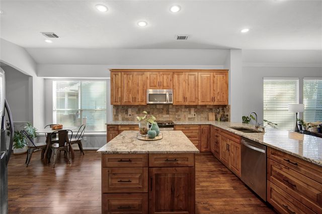 9326 Rhythm Lane, Houston, TX 77040