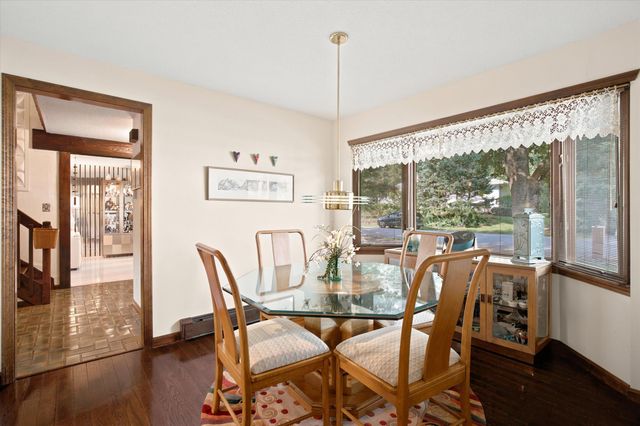 3 Eastbrook Drive, Nashua, NH 03060