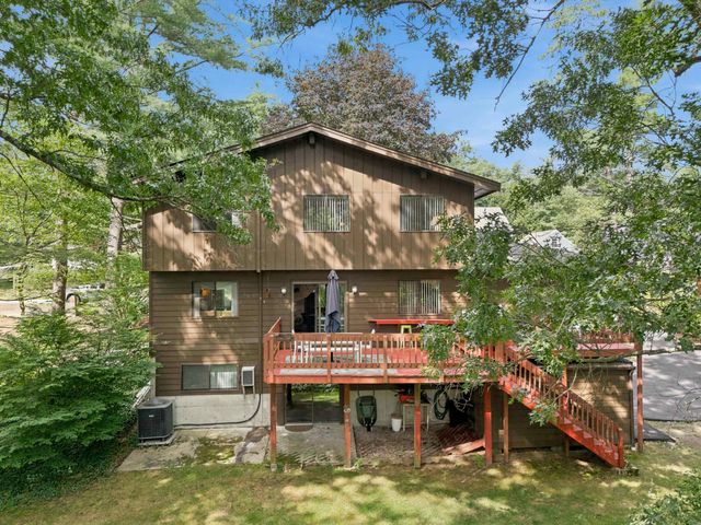 3 Eastbrook Drive, Nashua, NH 03060