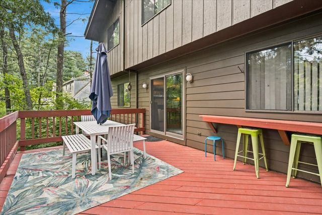 3 Eastbrook Drive, Nashua, NH 03060