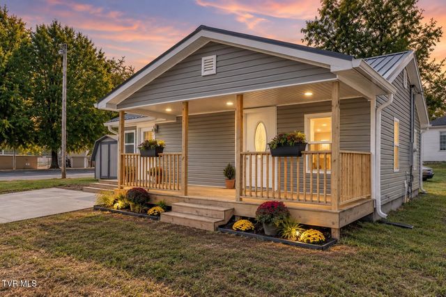 806 4th Street, Elizabethton, TN 37643