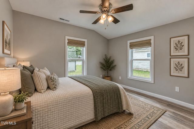806 4th Street, Elizabethton, TN 37643