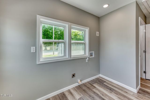 806 4th Street, Elizabethton, TN 37643
