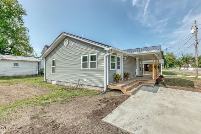 806 4th Street, Elizabethton, TN 37643