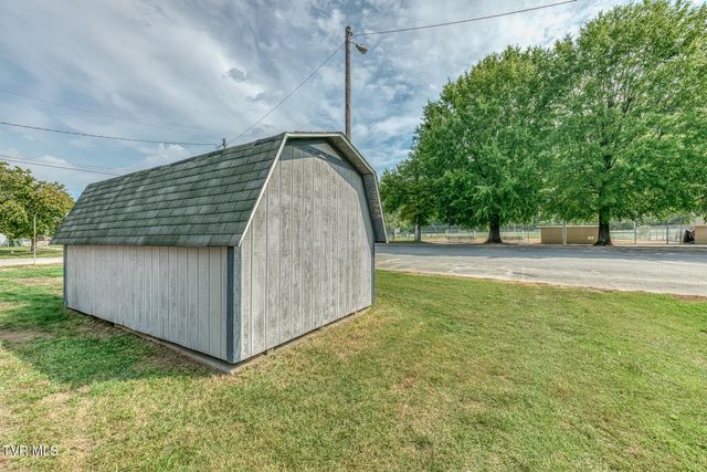 806 4th Street, Elizabethton, TN 37643