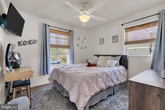 7 CHESTNUT DR, Jackson, NJ 08527