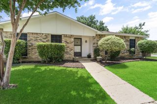 5001 Wheeler Circle, The Colony, TX 75056