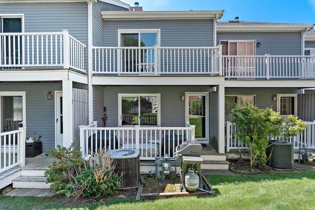 82 Captains Row 82, Chelsea, MA 02150