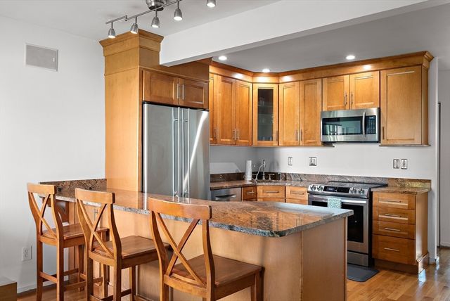 82 Captains Row 82, Chelsea, MA 02150