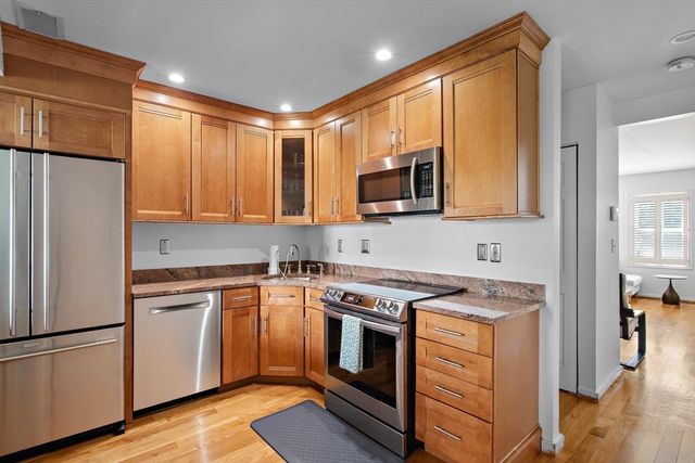 82 Captains Row 82, Chelsea, MA 02150
