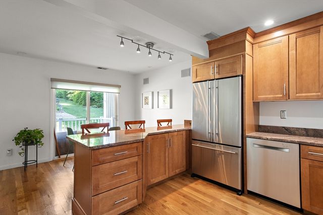 82 Captains Row 82, Chelsea, MA 02150
