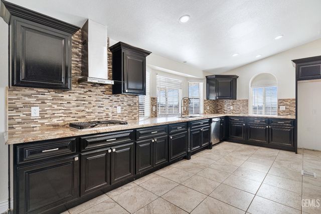 27580 Tamarisk Road, Taft, CA 93268