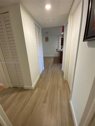 6090 N Sabal Palm Blvd 208, Tamarac, FL 33319