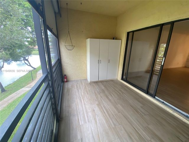 6090 N Sabal Palm Blvd 208, Tamarac, FL 33319