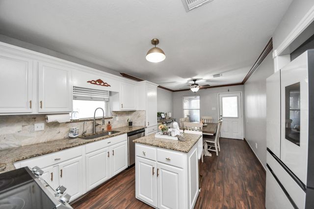 21739 Stoney Bluff Lane, Katy, TX 77449