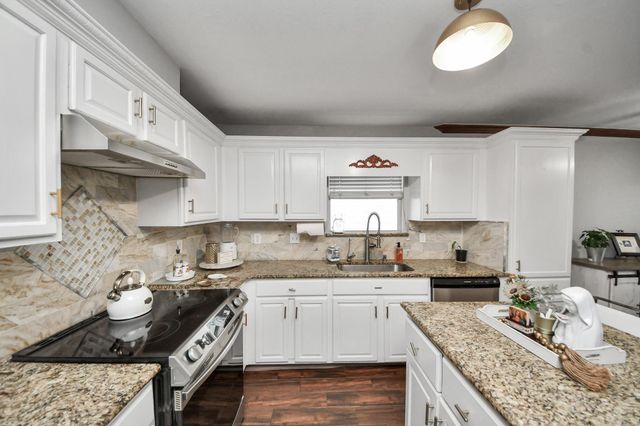 21739 Stoney Bluff Lane, Katy, TX 77449