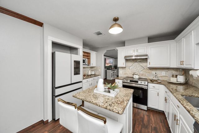 21739 Stoney Bluff Lane, Katy, TX 77449