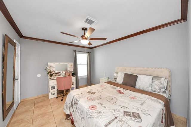 21739 Stoney Bluff Lane, Katy, TX 77449