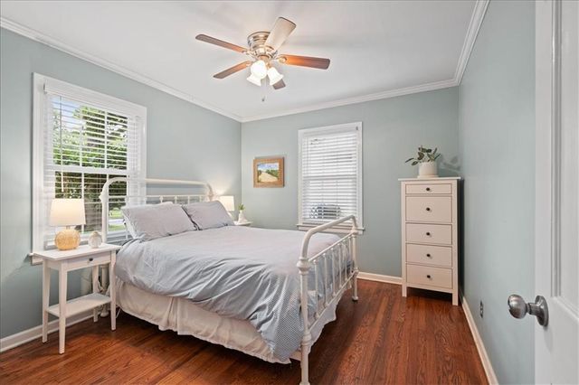 2300 W 79th Street, Prairie Village, KS 66208
