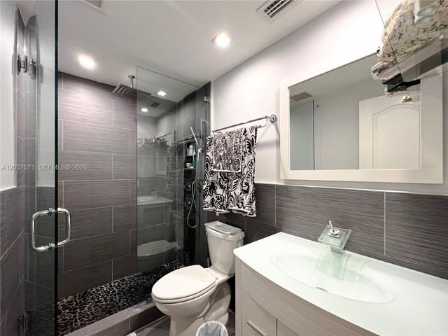 1408 Brickell Bay Drive 212, Miami, FL 33131
