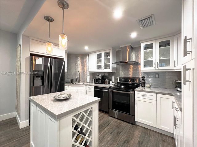1408 Brickell Bay Drive 212, Miami, FL 33131