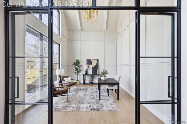 3281 Chickering Lane, Bloomfield Charter Township, MI 48302