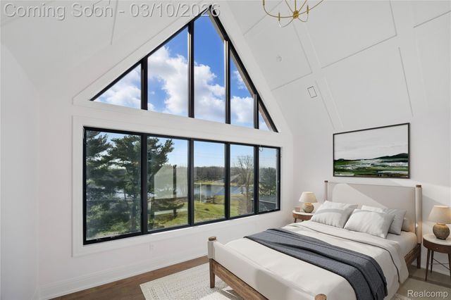 3281 Chickering Lane, Bloomfield Charter Township, MI 48302