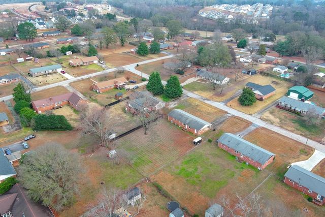 9 Merrimon Avenue, Boiling Springs, SC 29316