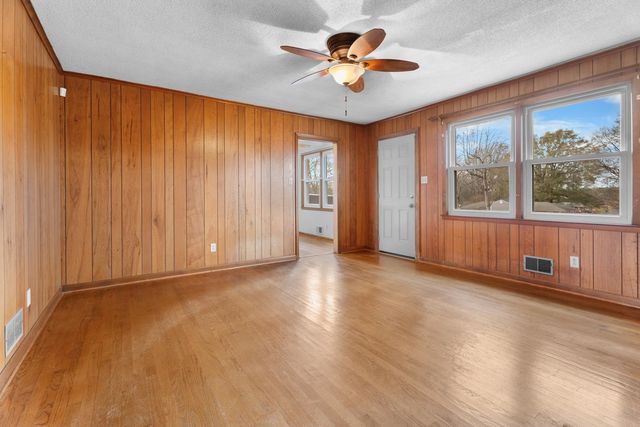 9 Merrimon Avenue, Boiling Springs, SC 29316