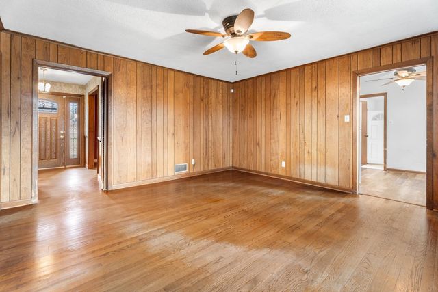 9 Merrimon Avenue, Boiling Springs, SC 29316