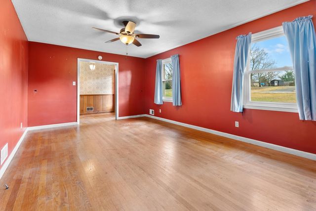 9 Merrimon Avenue, Boiling Springs, SC 29316